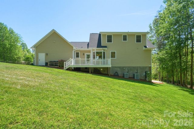 321 Winding Creek Drive, Morganton, NC 28655