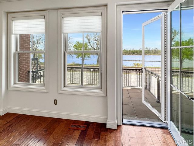524 W Front Street, Washington, MO 63090