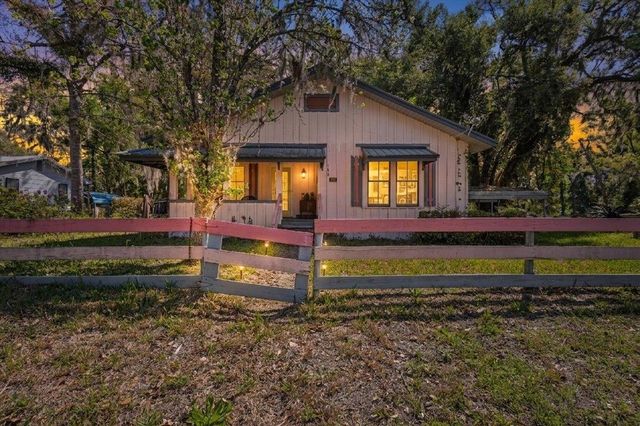 210 S Center Street, Perry, FL 32347