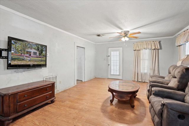 210 S Center Street, Perry, FL 32347