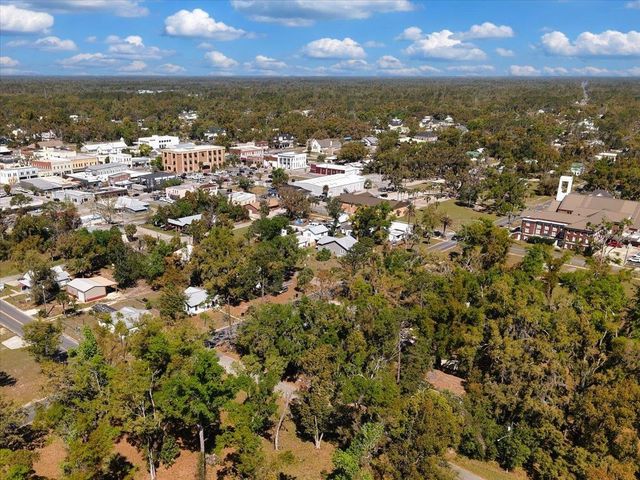 210 S Center Street, Perry, FL 32347