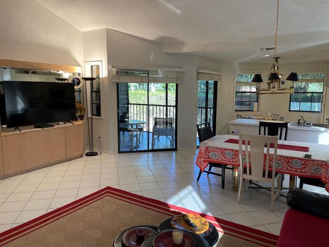 6650 Montego Bay Boulevard F, Boca Raton, FL 33433