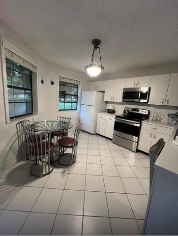 6650 Montego Bay Boulevard F, Boca Raton, FL 33433