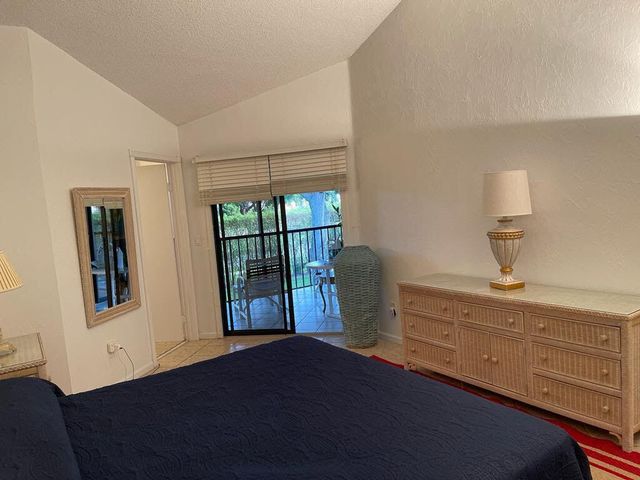 6650 Montego Bay Boulevard F, Boca Raton, FL 33433