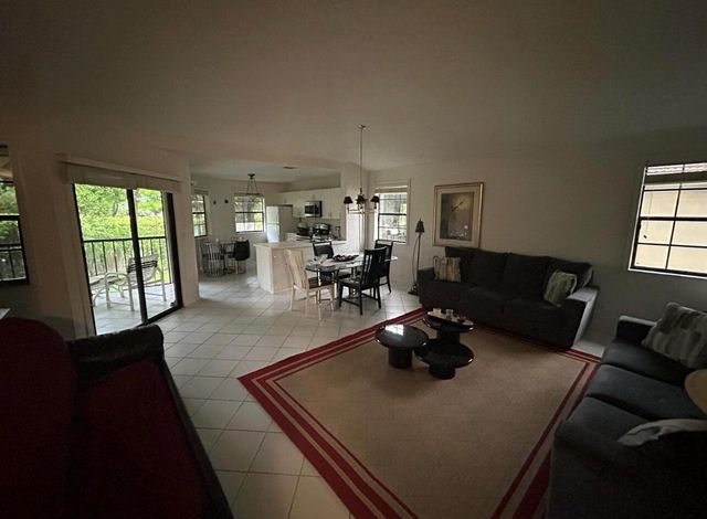 6650 Montego Bay Boulevard F, Boca Raton, FL 33433