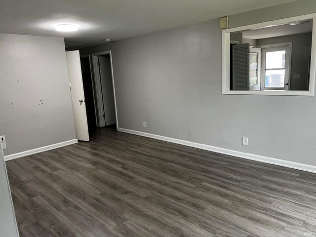 54690 Maple Lane Avenue, South Bend, IN 46635