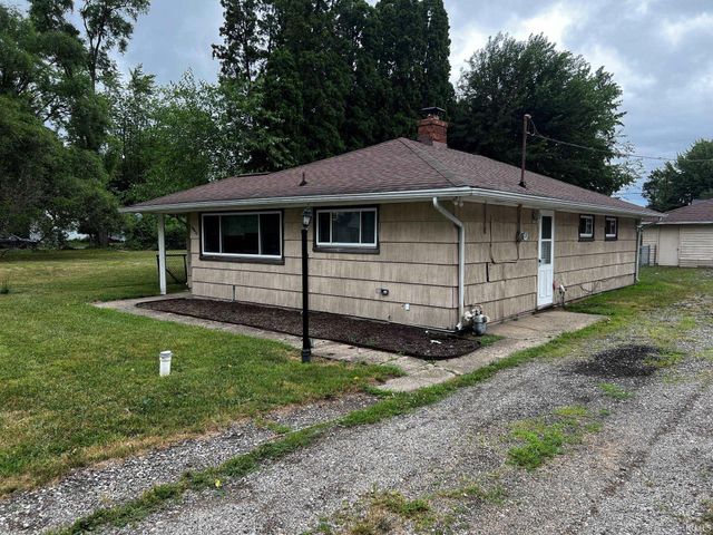 54690 Maple Lane Avenue, South Bend, IN 46635