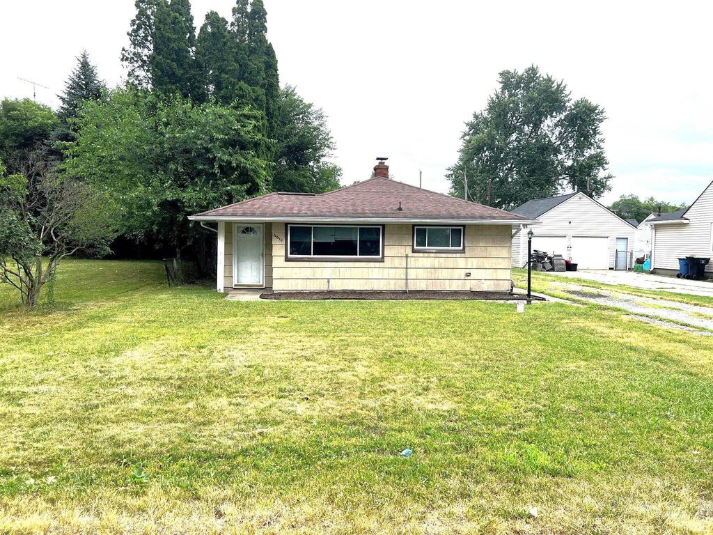 54690 Maple Lane Avenue, South Bend, IN 46635