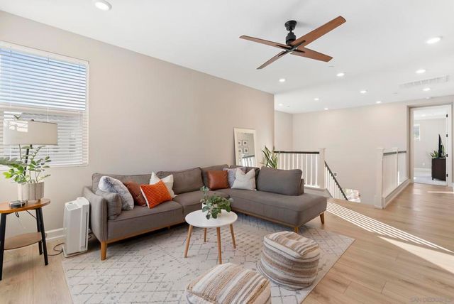 942 Lindbergh Dr, San Marcos, CA 92069