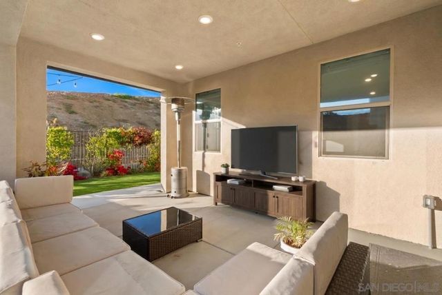 942 Lindbergh Dr, San Marcos, CA 92069