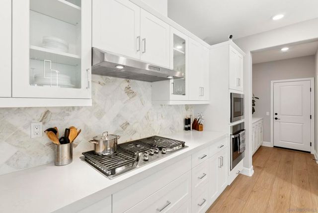 942 Lindbergh Dr, San Marcos, CA 92069