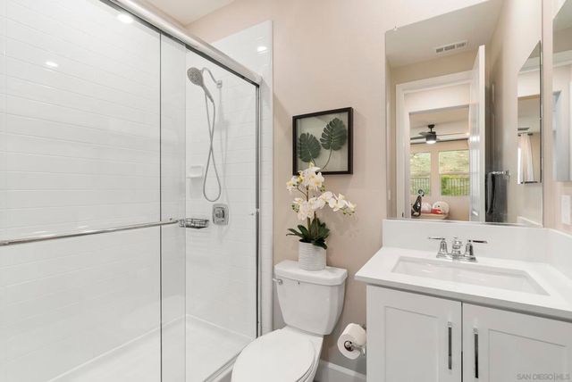 942 Lindbergh Dr, San Marcos, CA 92069