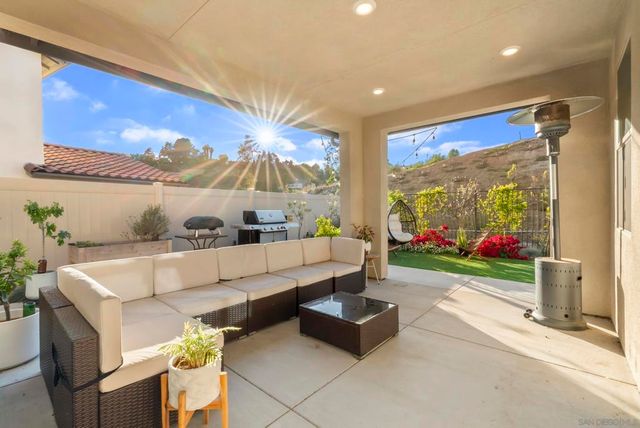 942 Lindbergh Dr, San Marcos, CA 92069