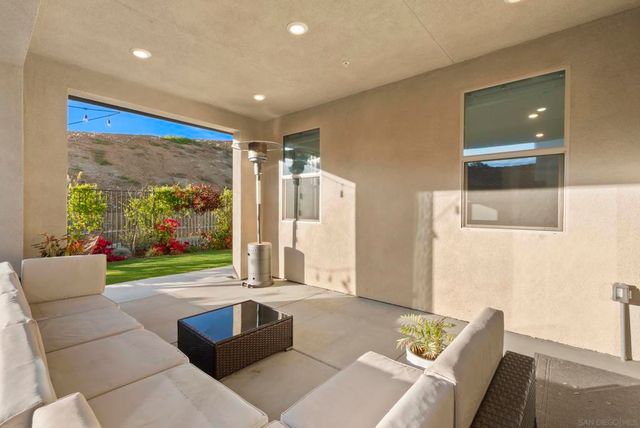 942 Lindbergh Dr, San Marcos, CA 92069