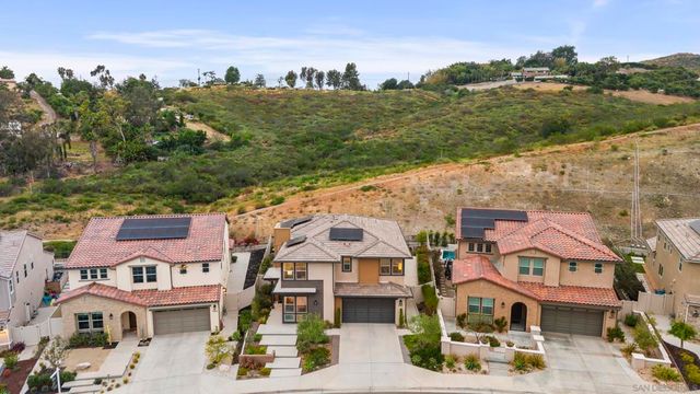 942 Lindbergh Dr, San Marcos, CA 92069