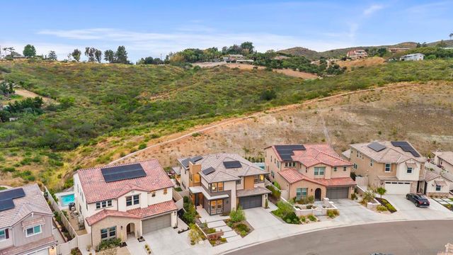 942 Lindbergh Dr, San Marcos, CA 92069