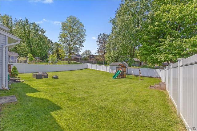 7 Devon Place, Camillus, NY 13031