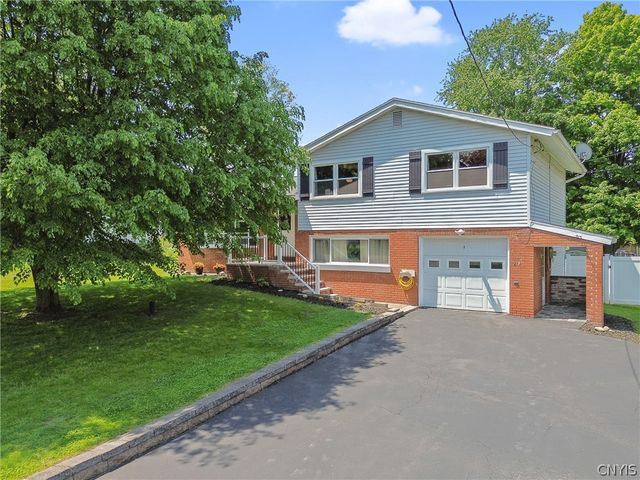 7 Devon Place, Camillus, NY 13031