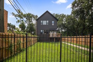 817 W 51st Place, Chicago, IL 60609