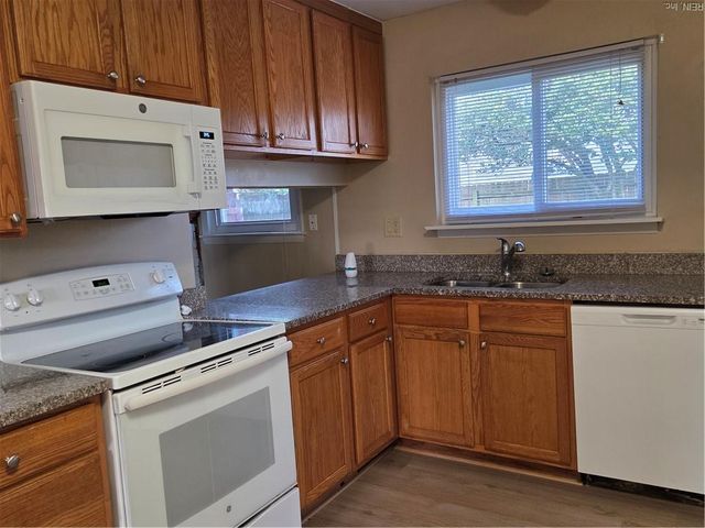 604 Sandy Springs LN, Virginia Beach, VA 23452