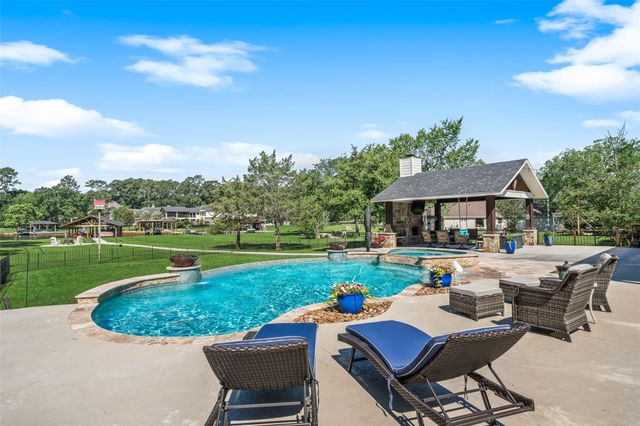 12881 Bruce Road, Willis, TX 77318