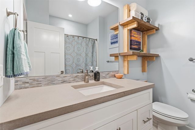 3175 Light House Way, Saugatuck, MI 49453