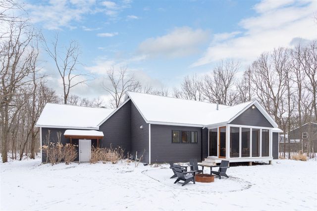 3175 Light House Way, Saugatuck, MI 49453