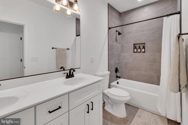 6264 ENON SCHOOL RD, Marshall, VA 20115