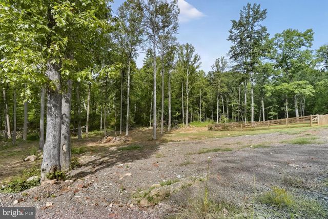 6264 ENON SCHOOL RD, Marshall, VA 20115