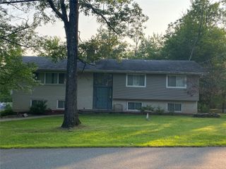 7 Highland View Place, Middletown, NY 10940