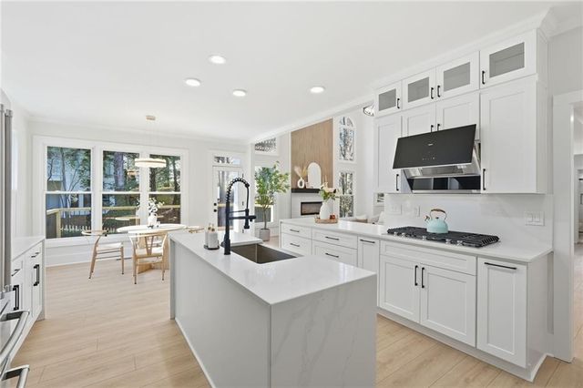 425 Fieldstone Landing, Alpharetta, GA 30005