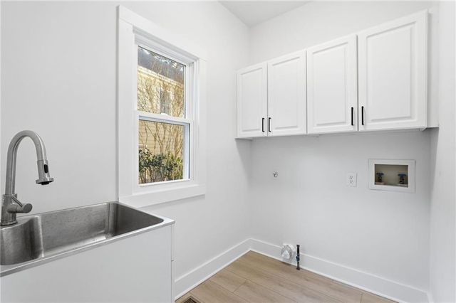 425 Fieldstone Landing, Alpharetta, GA 30005