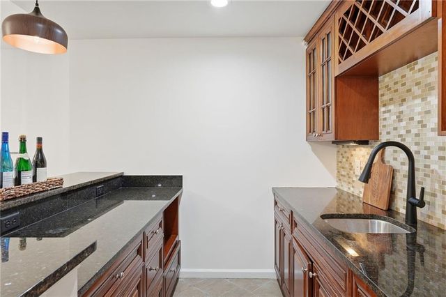 425 Fieldstone Landing, Alpharetta, GA 30005