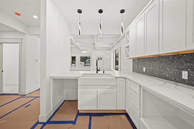 312 S Whittaker Street, New Buffalo, MI 49117