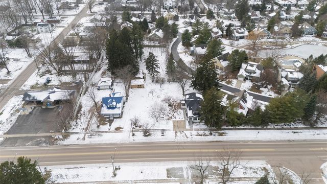 312 S Whittaker Street, New Buffalo, MI 49117