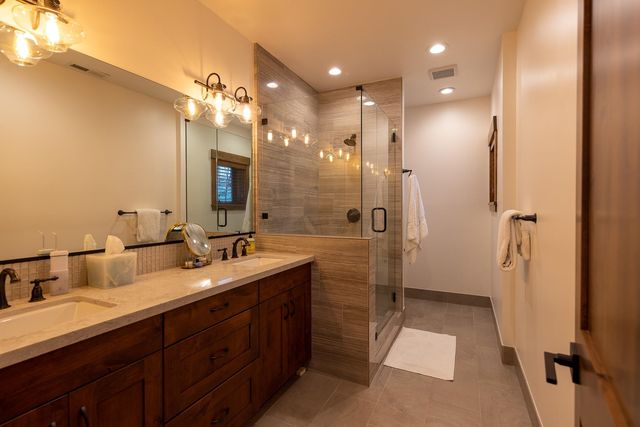 9113 Heartwood Drive, Truckee, CA 96161