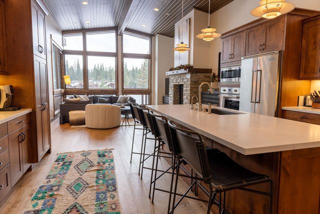 9113 Heartwood Drive, Truckee, CA 96161