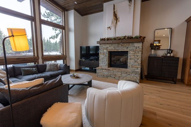 9113 Heartwood Drive, Truckee, CA 96161