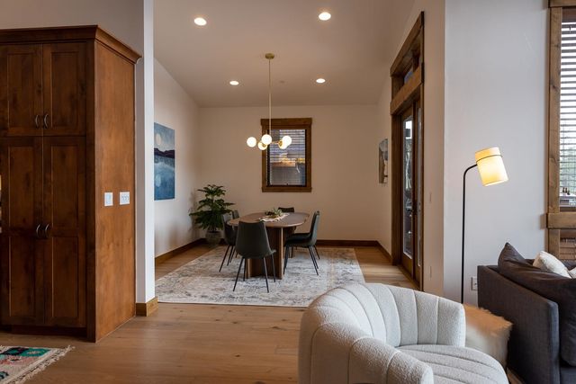 9113 Heartwood Drive, Truckee, CA 96161