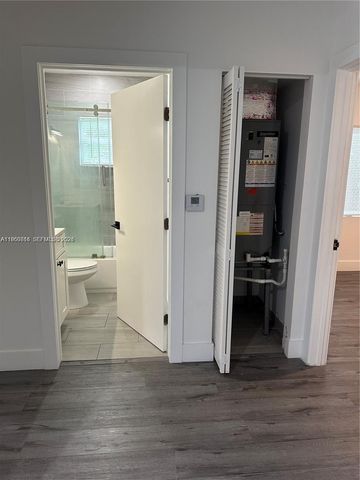 224 NW 57th St B, Miami, FL 33127