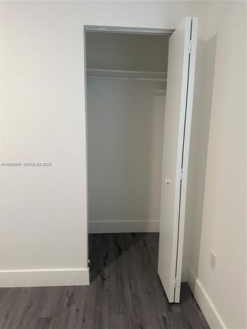 224 NW 57th St B, Miami, FL 33127