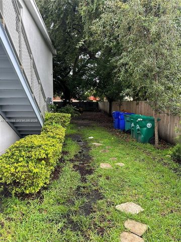 224 NW 57th St B, Miami, FL 33127