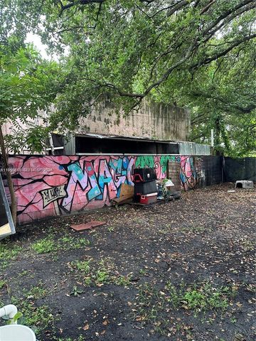 224 NW 57th St B, Miami, FL 33127