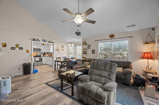 128 Lee K Allen Drive, Havelock, NC 28532