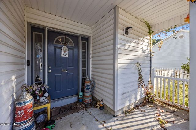 128 Lee K Allen Drive, Havelock, NC 28532