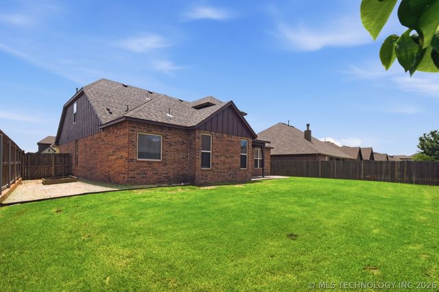 18713 E 42nd Place, Tulsa, OK 74134