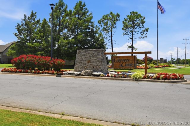 18713 E 42nd Place, Tulsa, OK 74134