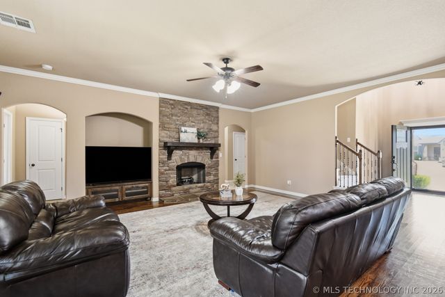 18713 E 42nd Place, Tulsa, OK 74134