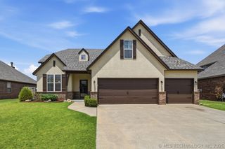 18713 E 42nd Place, Tulsa, OK 74134