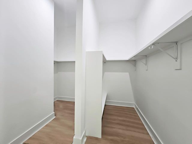 404 E 37th Street, Houston, TX 77018